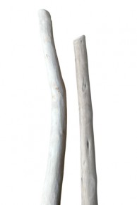 Grandes branches de bois écorcé